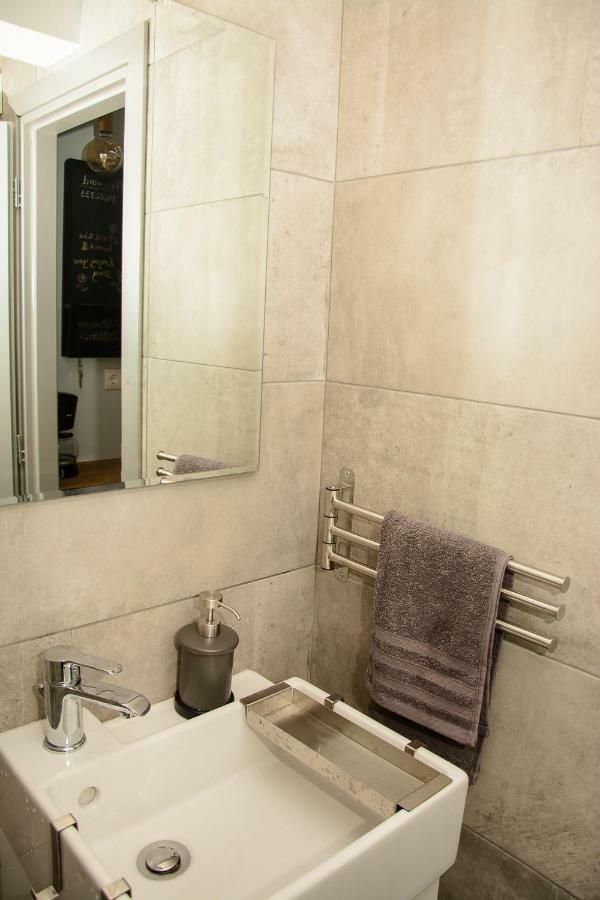 Comfy Brand New Apt Near Acropolis Museum Атина Екстериор снимка